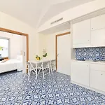Mavilan Luxury Apartament *